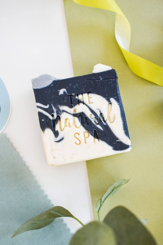 Vegan Into the Night soap bar with tea tree, eucalyptus and charcoal, sustainable and zero-waste.